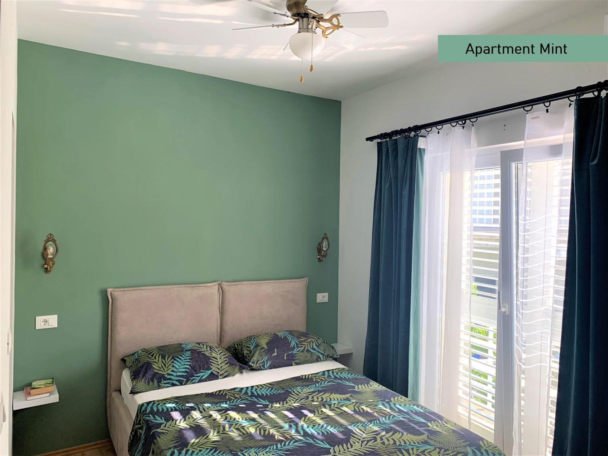 Apartments Garden House ポドゥゴラ エクステリア 写真