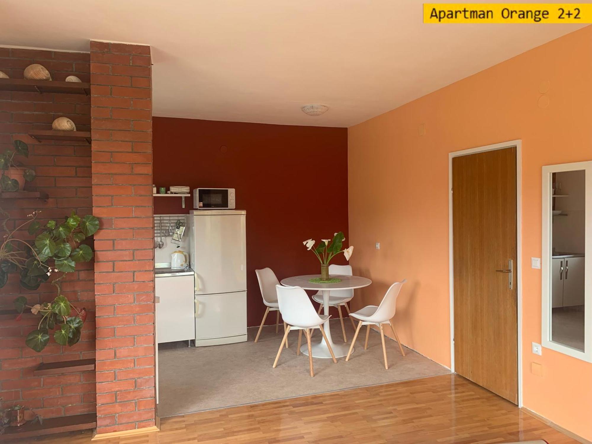 Apartments Garden House ポドゥゴラ 部屋 写真