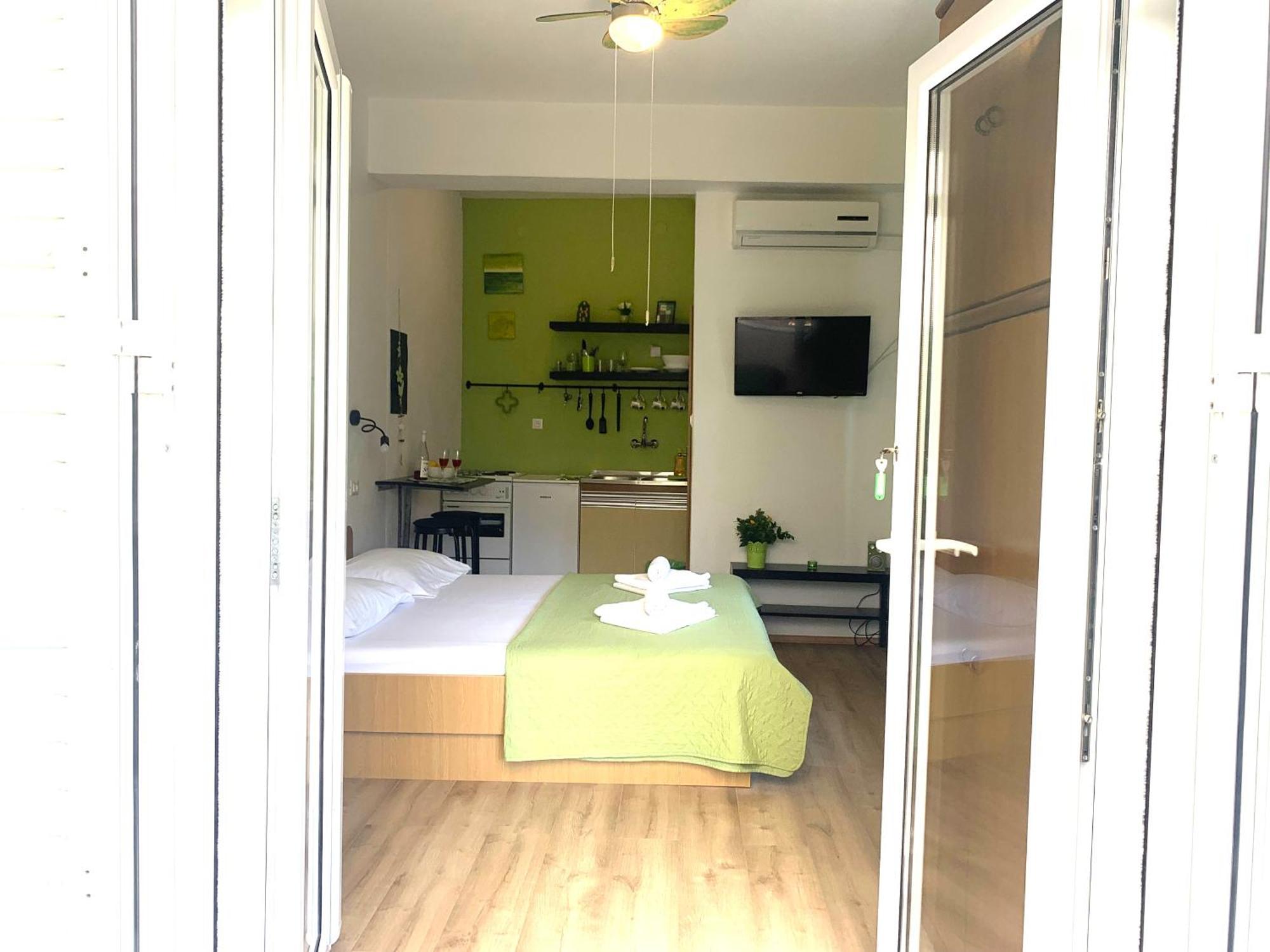 Apartments Garden House ポドゥゴラ 部屋 写真
